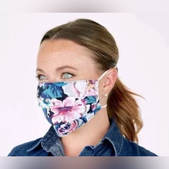 ✨Vera Bradley✨Scattered Wildflowers✨Enchanted Garden✨Womens Pleated Face Masks✨ - Picture 5 of 6